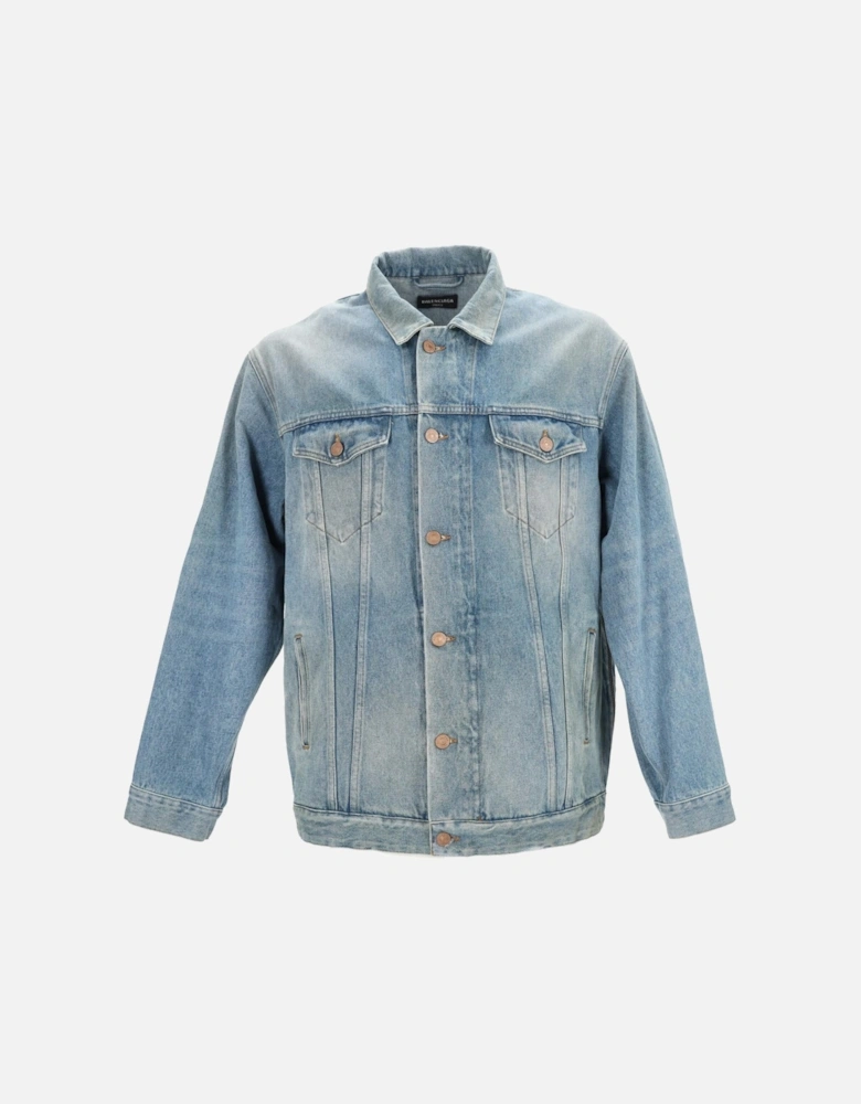 Classic Denim Jacket with Button Closure and Pocket Accents