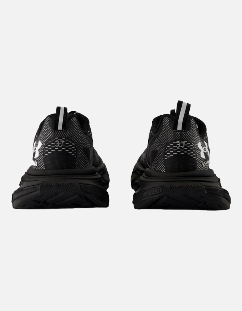 Runner Sneakers