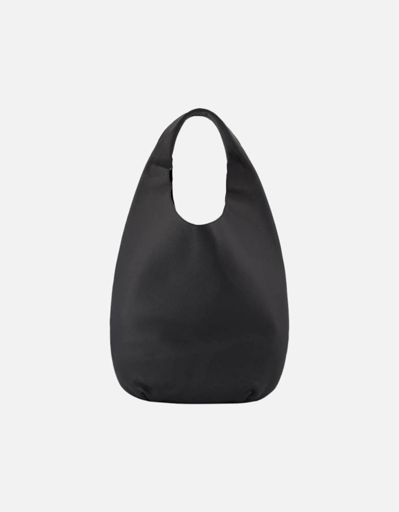 Elegant Shoulder Bag Crafted with High-Quality Leather Material