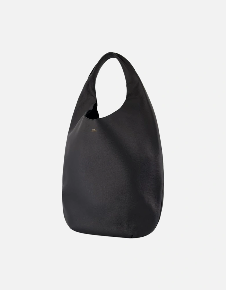 Elegant Shoulder Bag Crafted with High-Quality Leather Material