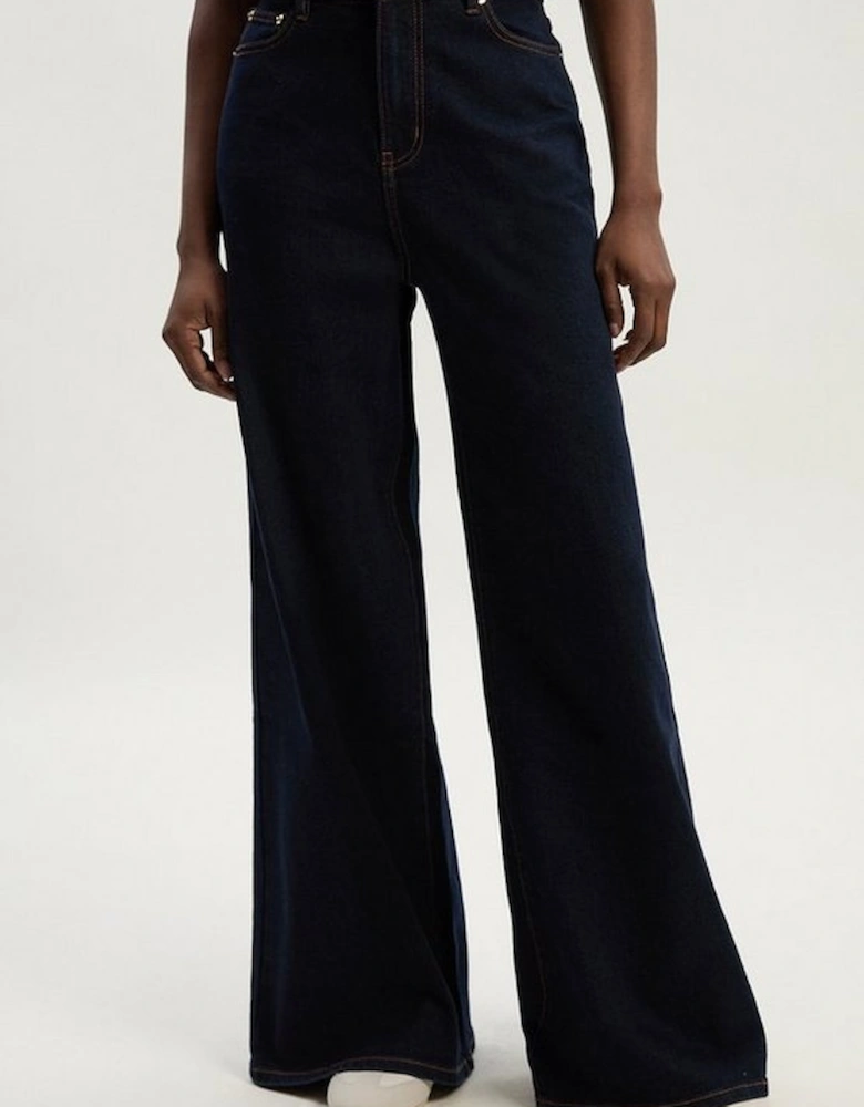 Stretch Denim Wide Leg Jean