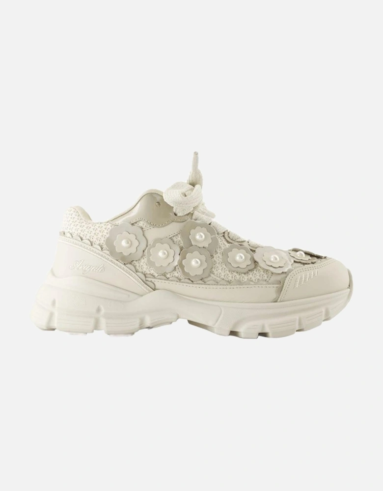 Clean 90 Floral Pearl Sneaker