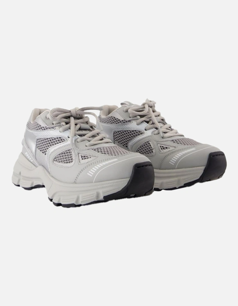 Clean 90 Casual Sneakers
