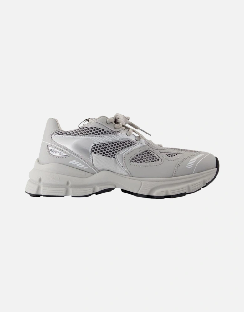Clean 90 Casual Sneakers