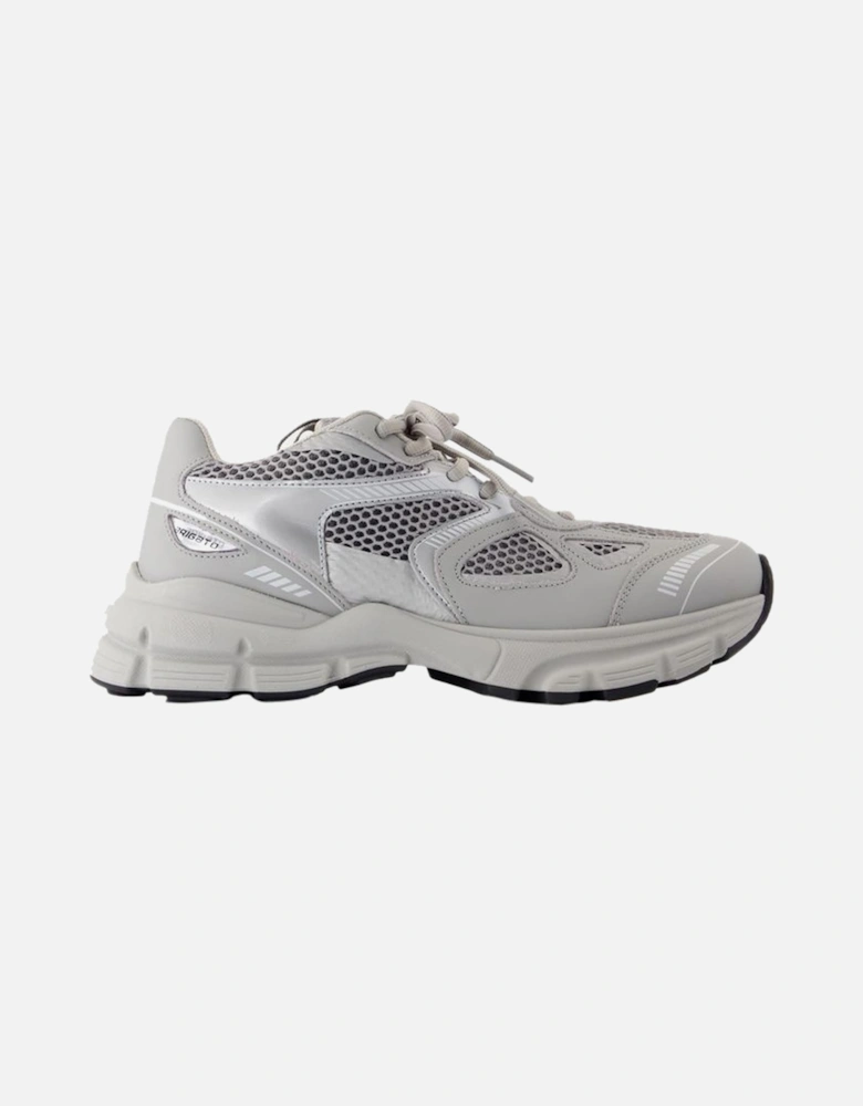 Clean 90 Retro Sneaker