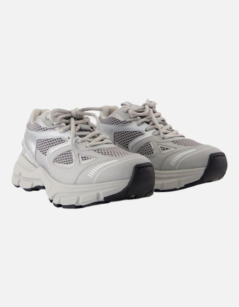 Clean 90 Retro Sneaker