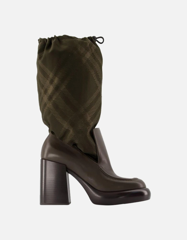 PullOn Block Heel Ankle Boots