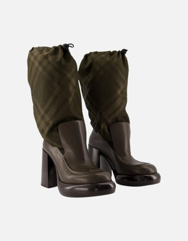 PullOn Block Heel Ankle Boots