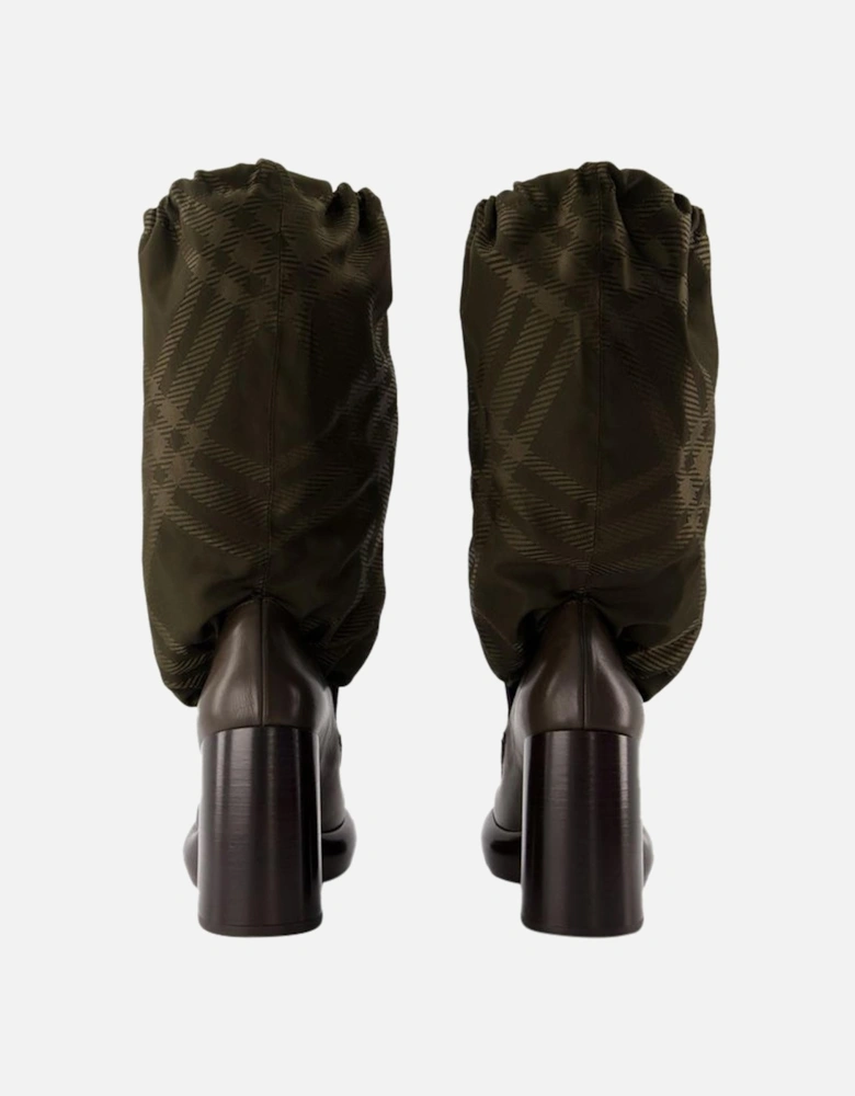 PullOn Block Heel Ankle Boots