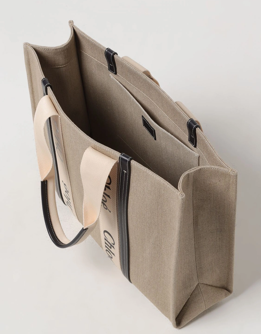 Woody Medium Tote Bag