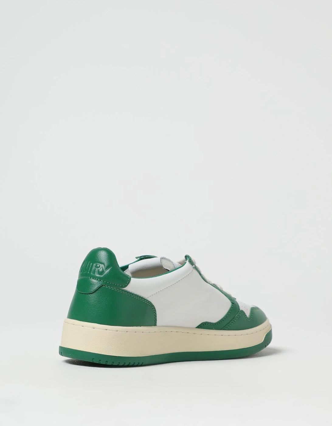 Medalist Low Top Sneaker