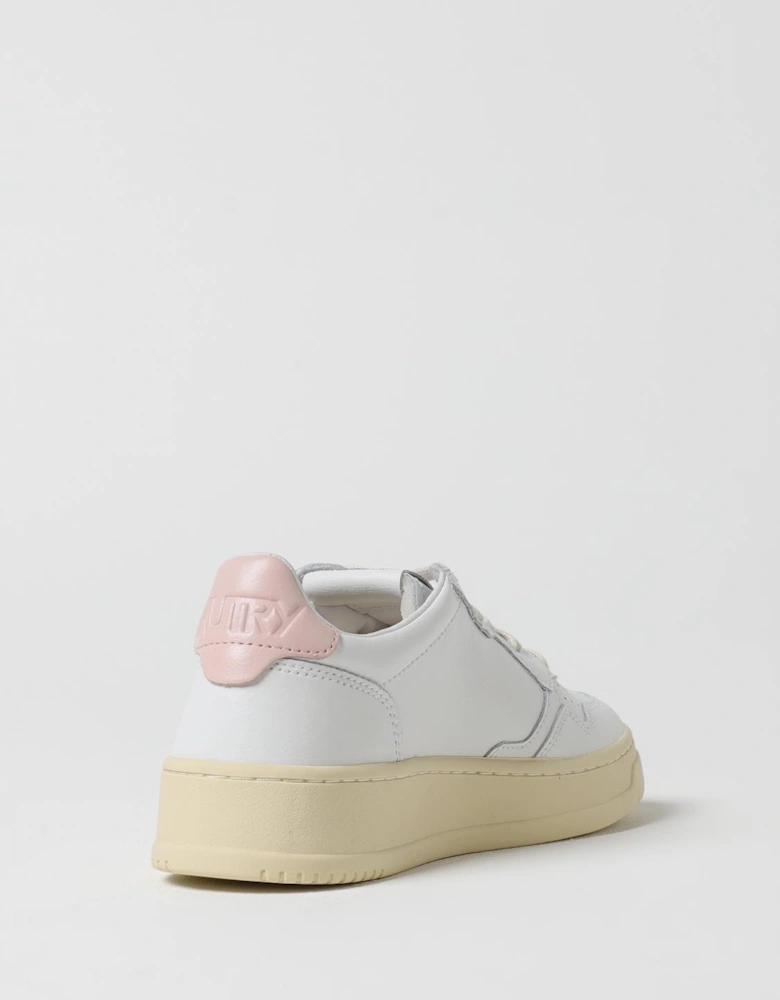 Medalist Low Top Sneaker