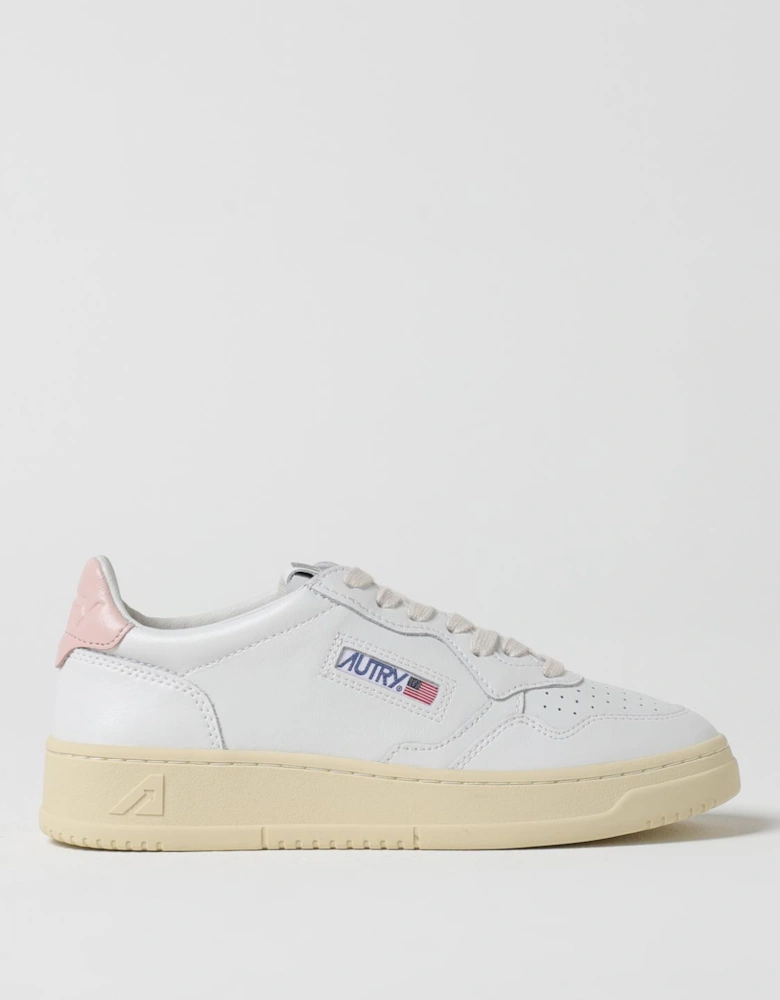 Medalist Low Top Sneaker