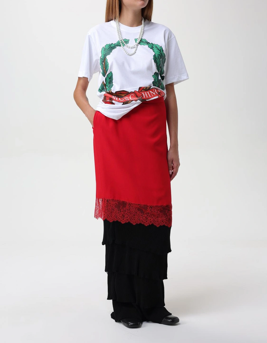 Laurel Wreath Graphic Tee