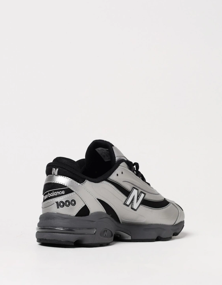 1000 Casual Sneakers