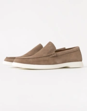 Medium Beige 260