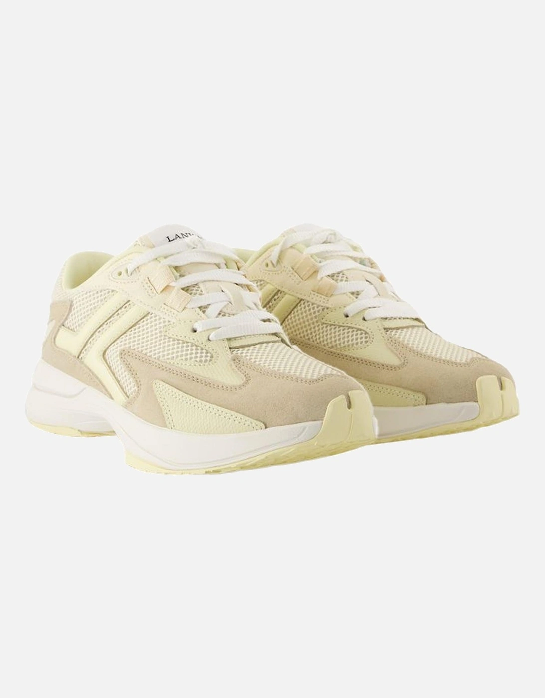 LowTop Sneaker Casual Style
