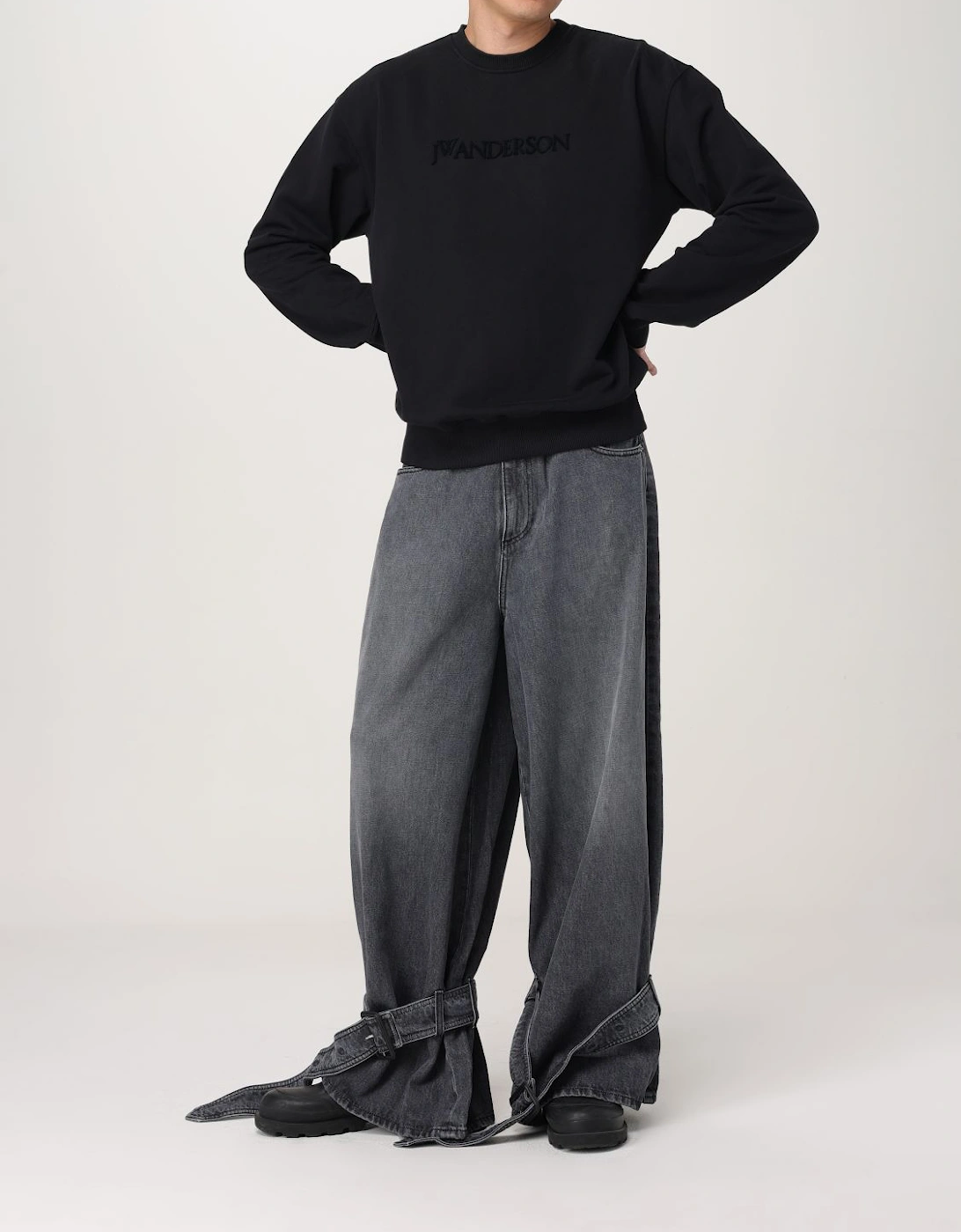 Embroidered Logo Sweatshirt