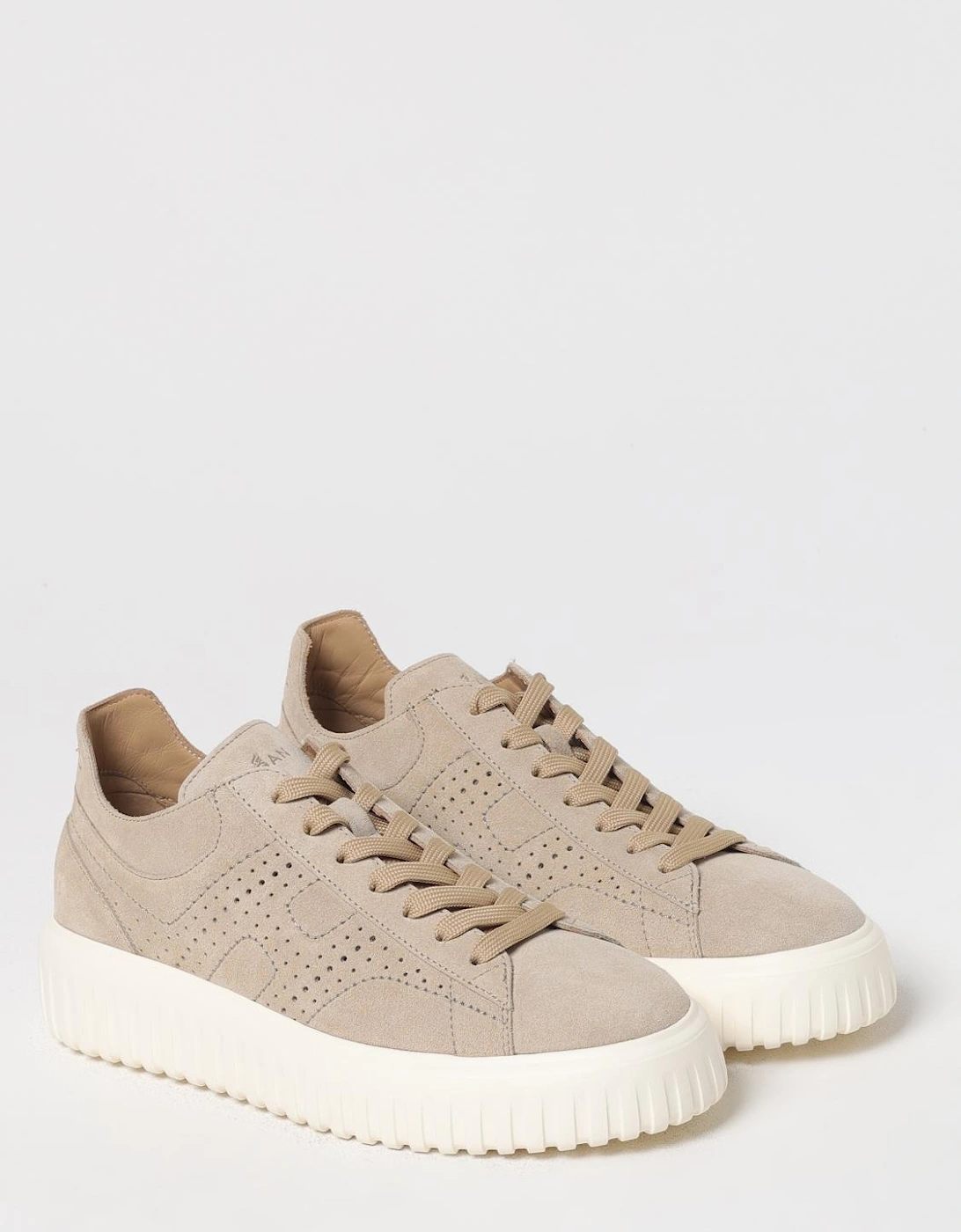 Interactive Sneaker Platform
