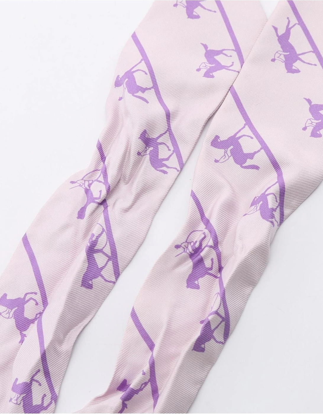Silk Le Allure Scarf with Elegant Design