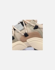 Thumbnail 6 of 6