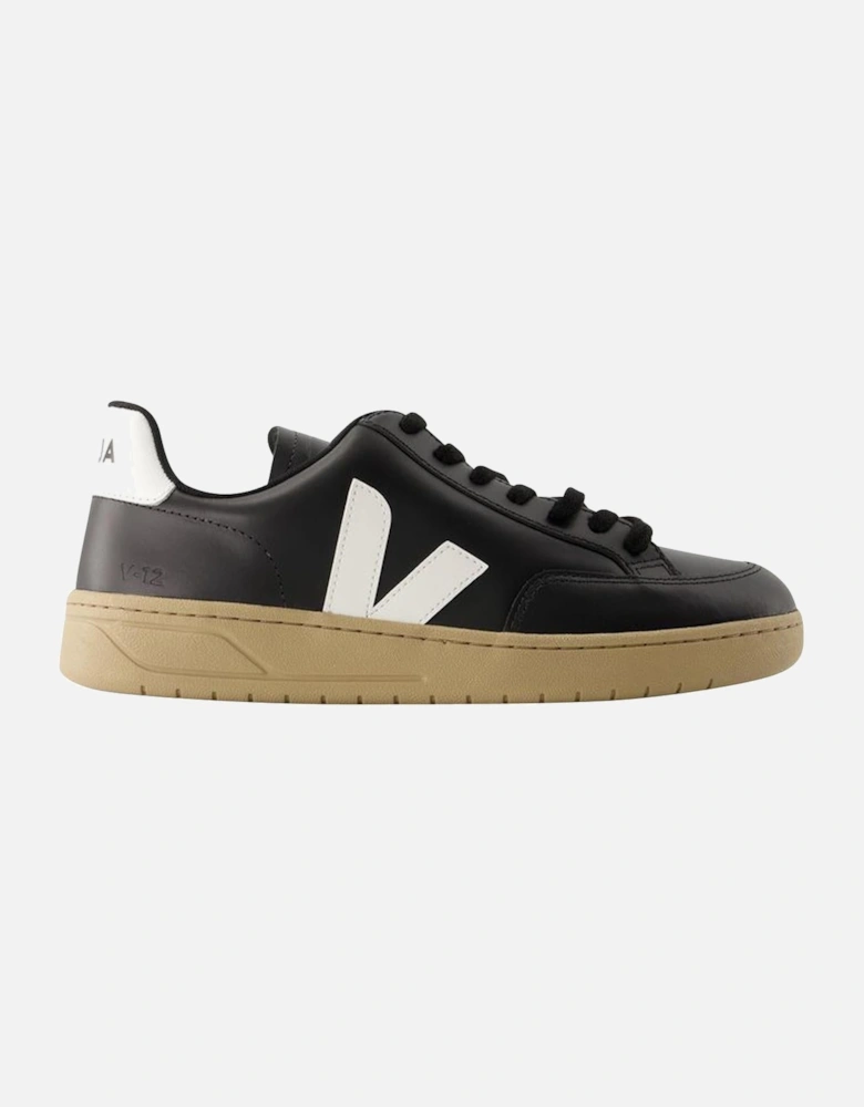 Pointed Toe Leather Sneakers