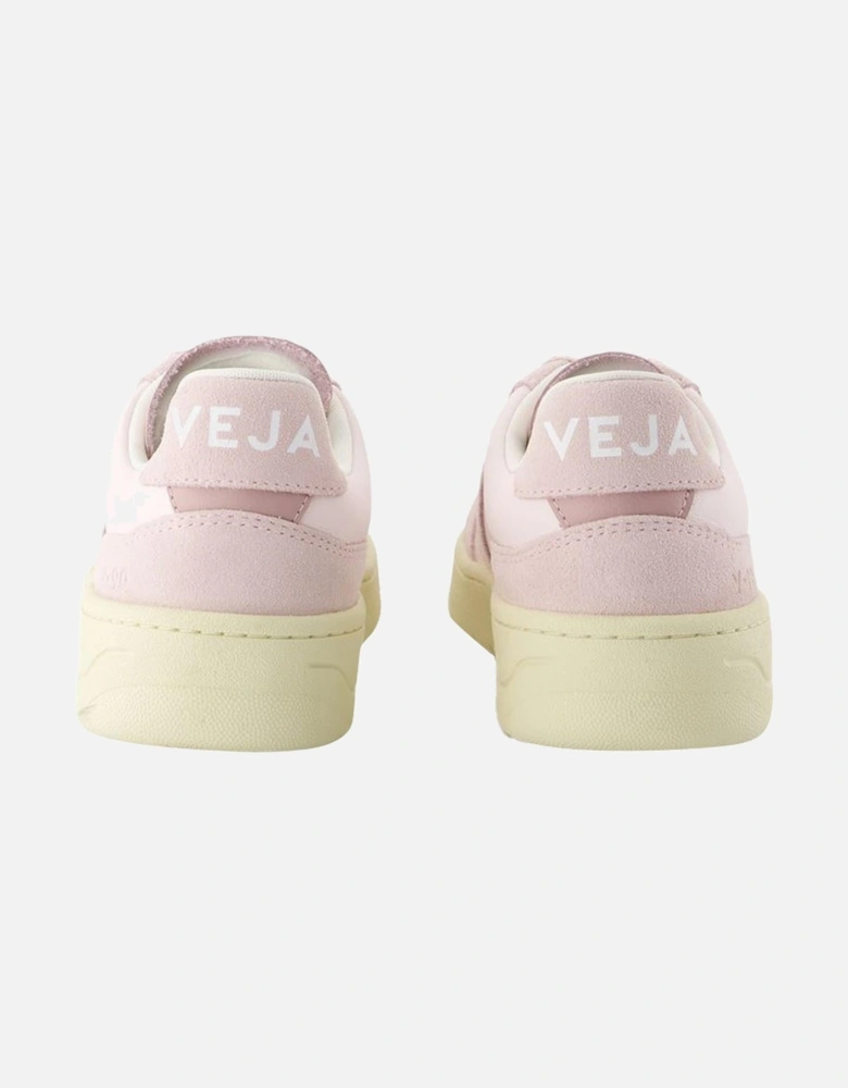 Leather V 90 Sneakers with Top Laces