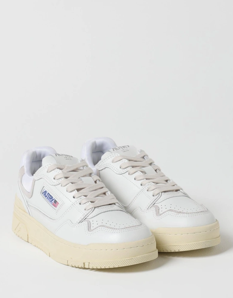 Medalist Low Top Sneaker
