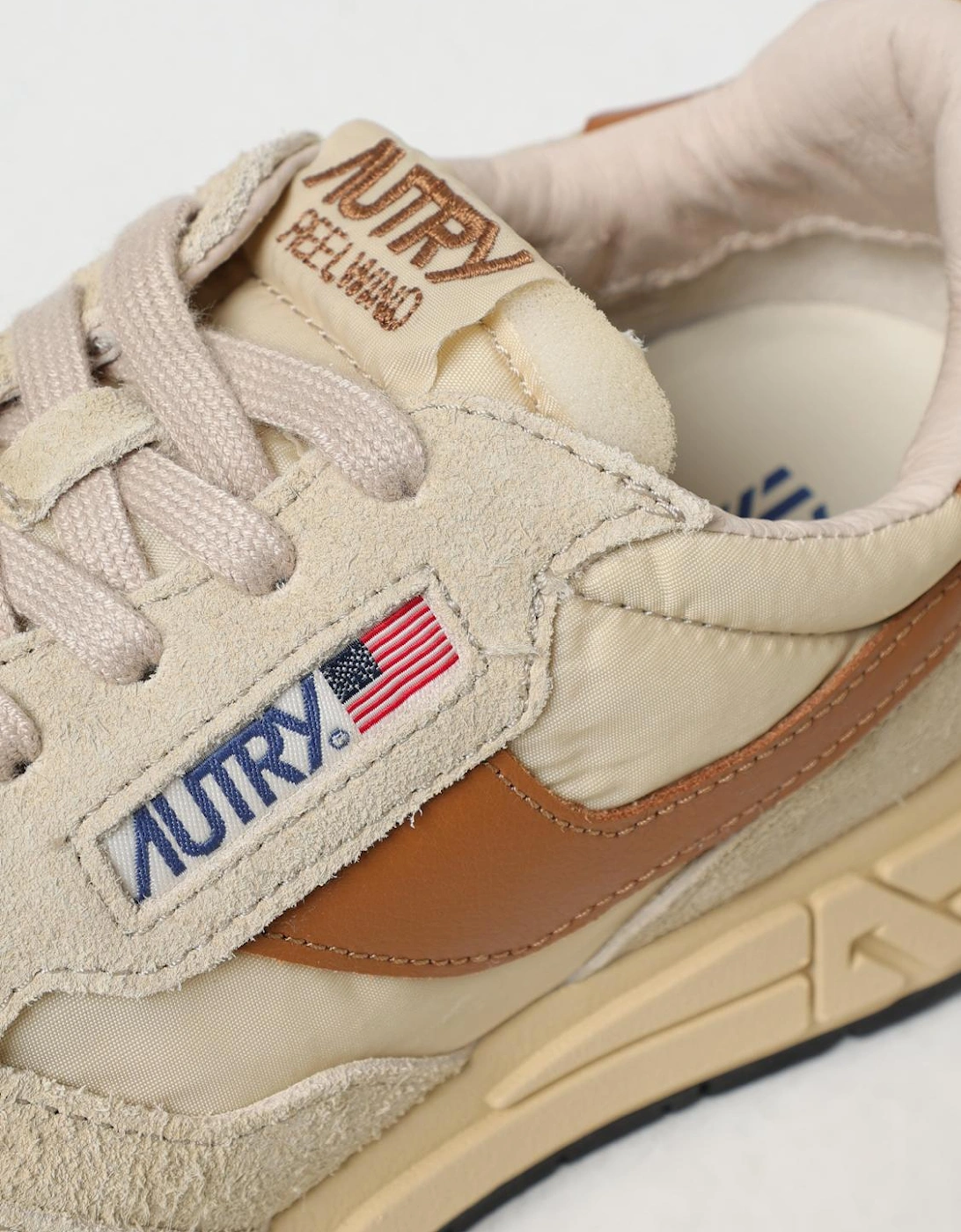 Medalist BeigeCamel Casual Sneakers