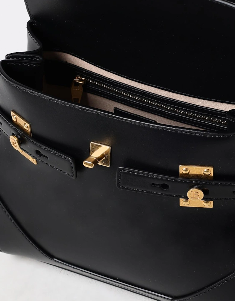 Luxurious Quilted Leather Shoulder Bag with Chain Strap