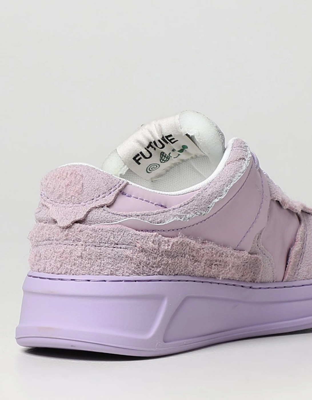 LowTop Sneakers Distressed Design