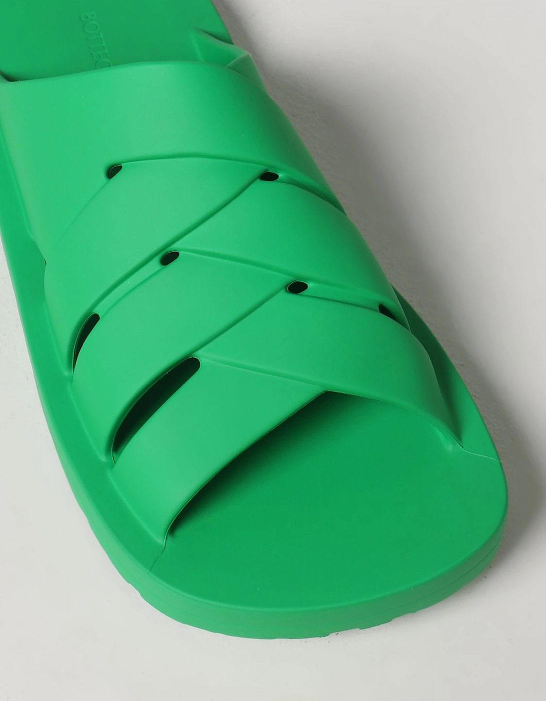 WovenDesign Slide Sandals