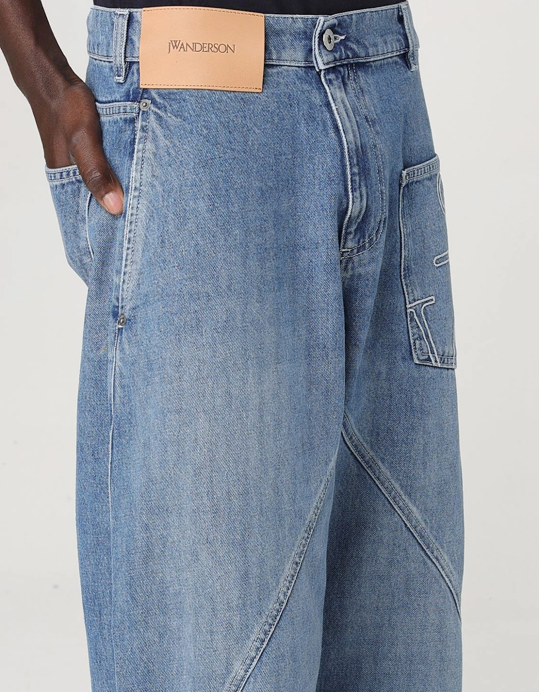 Relaxed Fit Jeans Anchor Detail