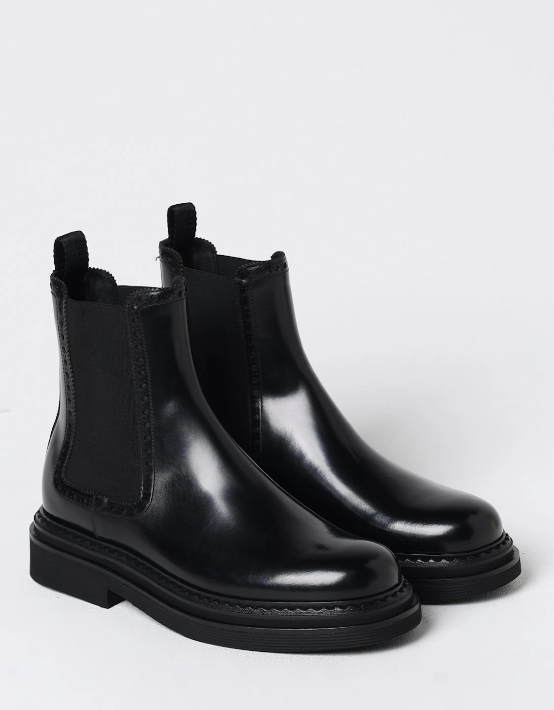 Chelsea Boots Brogue Detail
