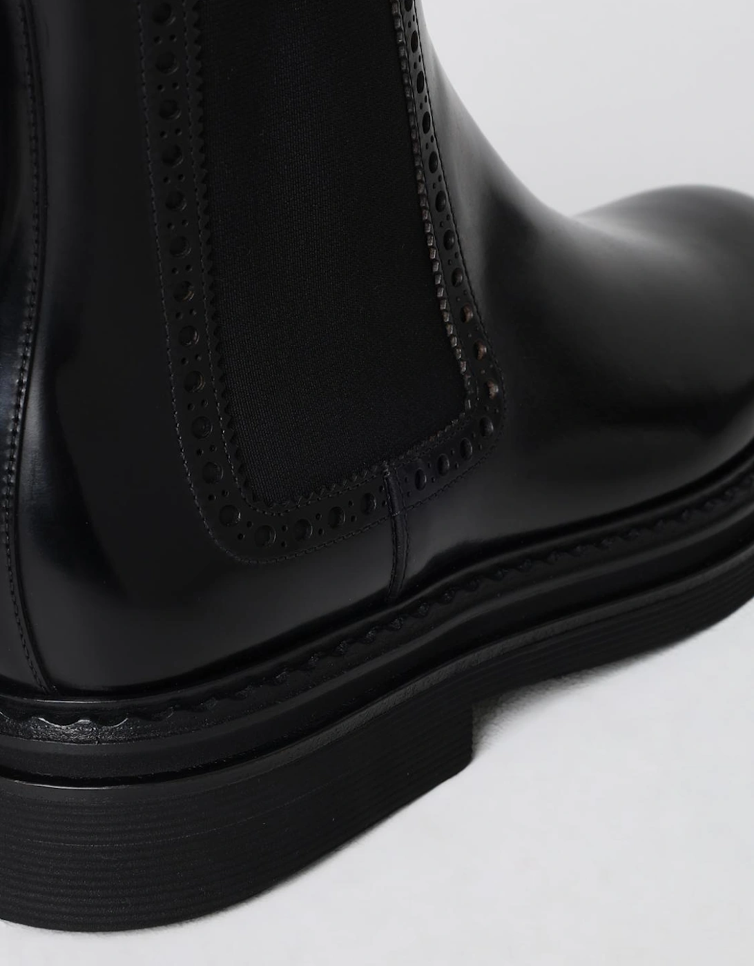Chelsea Boots Brogue Detail