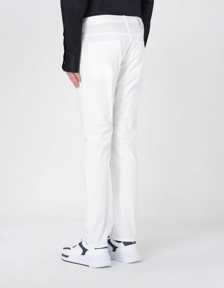 Straight Jeans