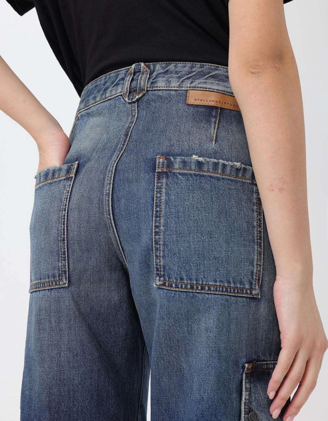 Wide Leg Cargo Jeans