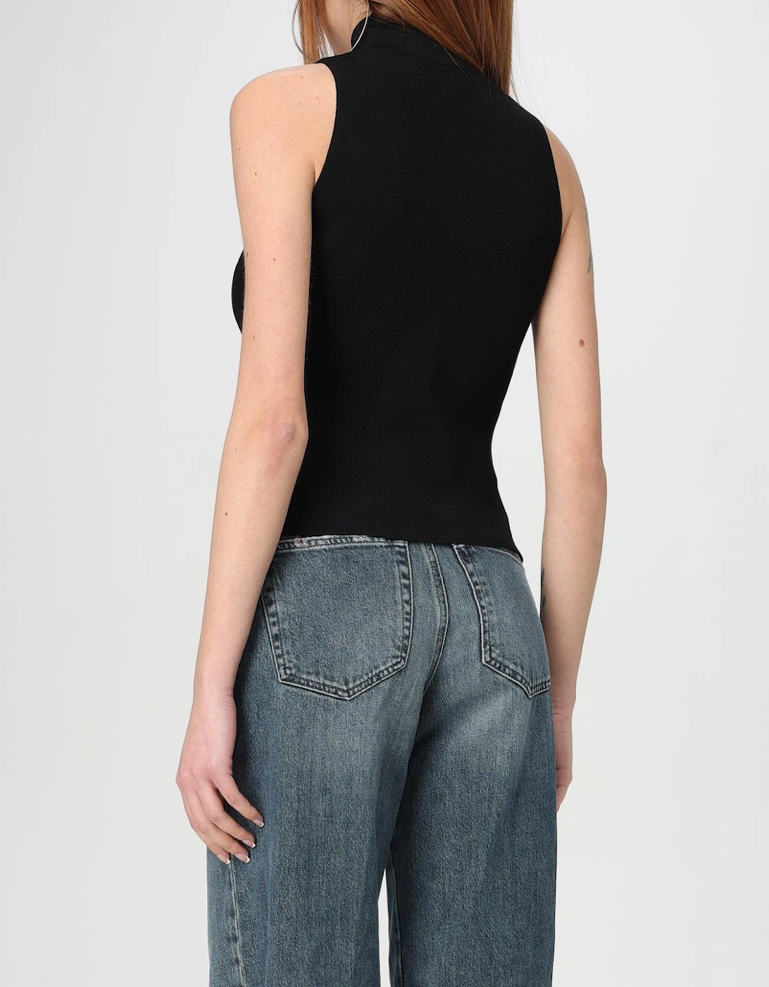 Ribbed Knit Sleeveless Top with Cutout