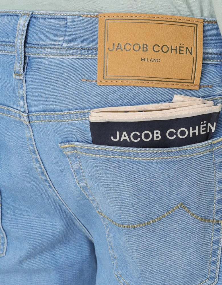 Straight Leg Jeans Classic Fit