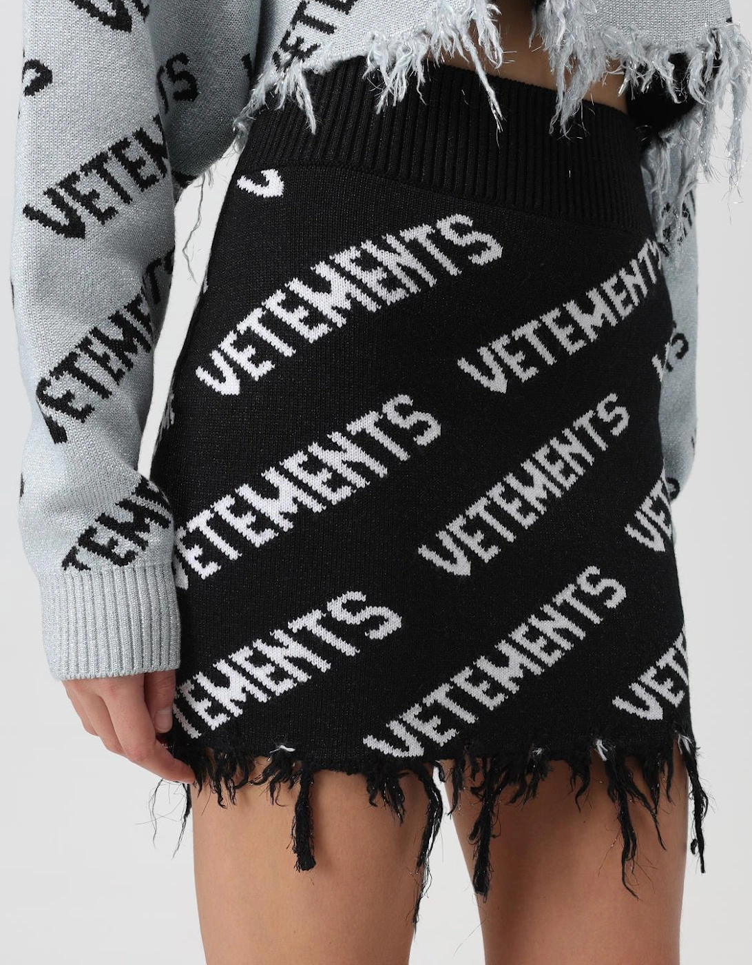 Mini Knit Skirt Frayed Hem