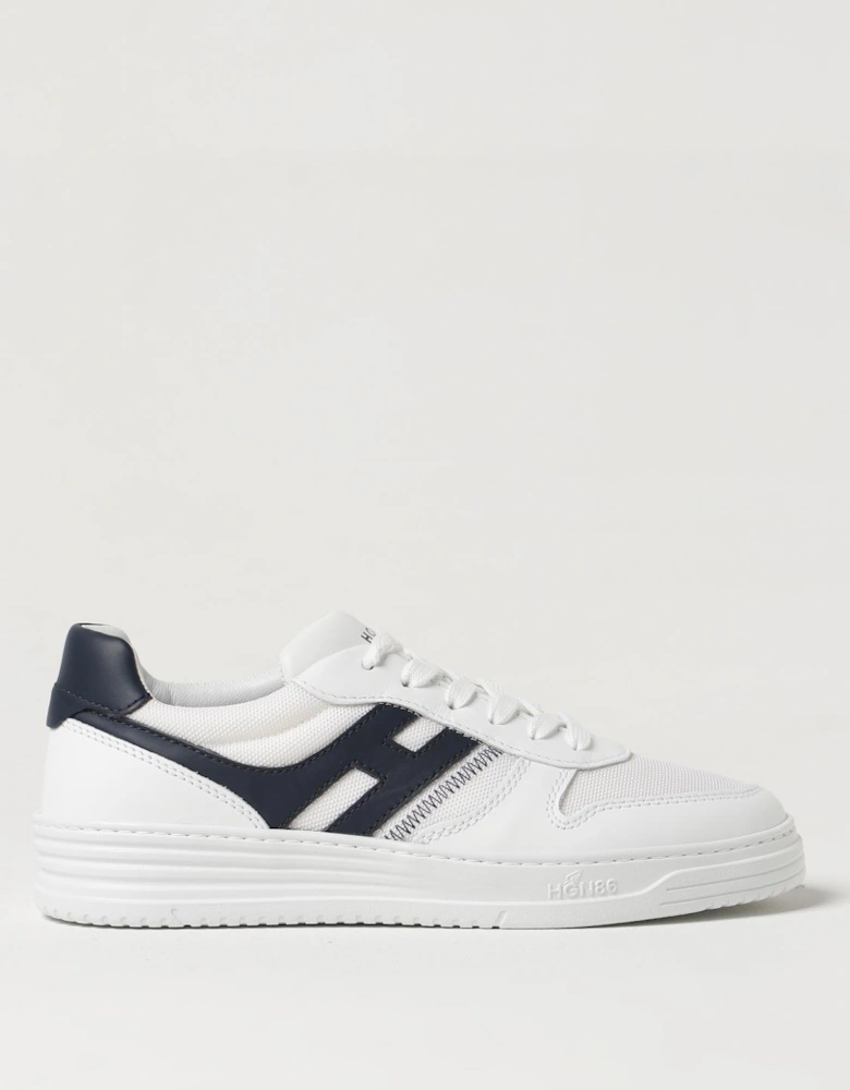 Stylish Lace-Up Sneakers with Leather Detailing for Comfortable and Versatile Wear