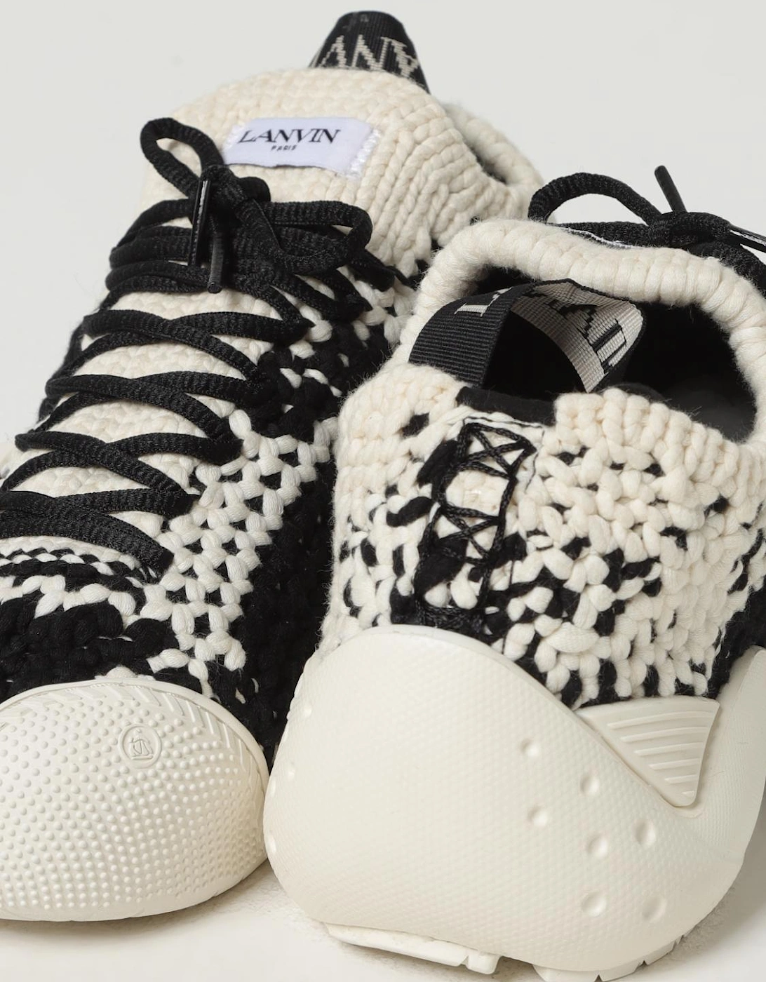 Knitted LowTop Casual Sneakers