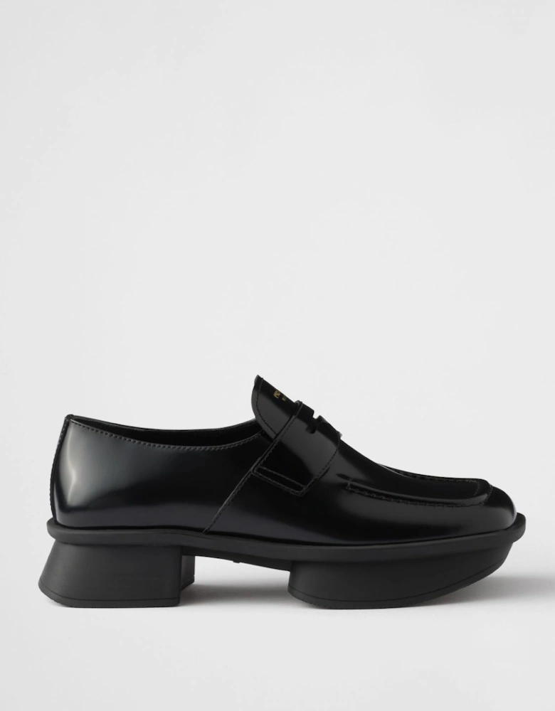 Elegant Slip-On Loafers with Comfortable Leather Sole for Stylish Occasions