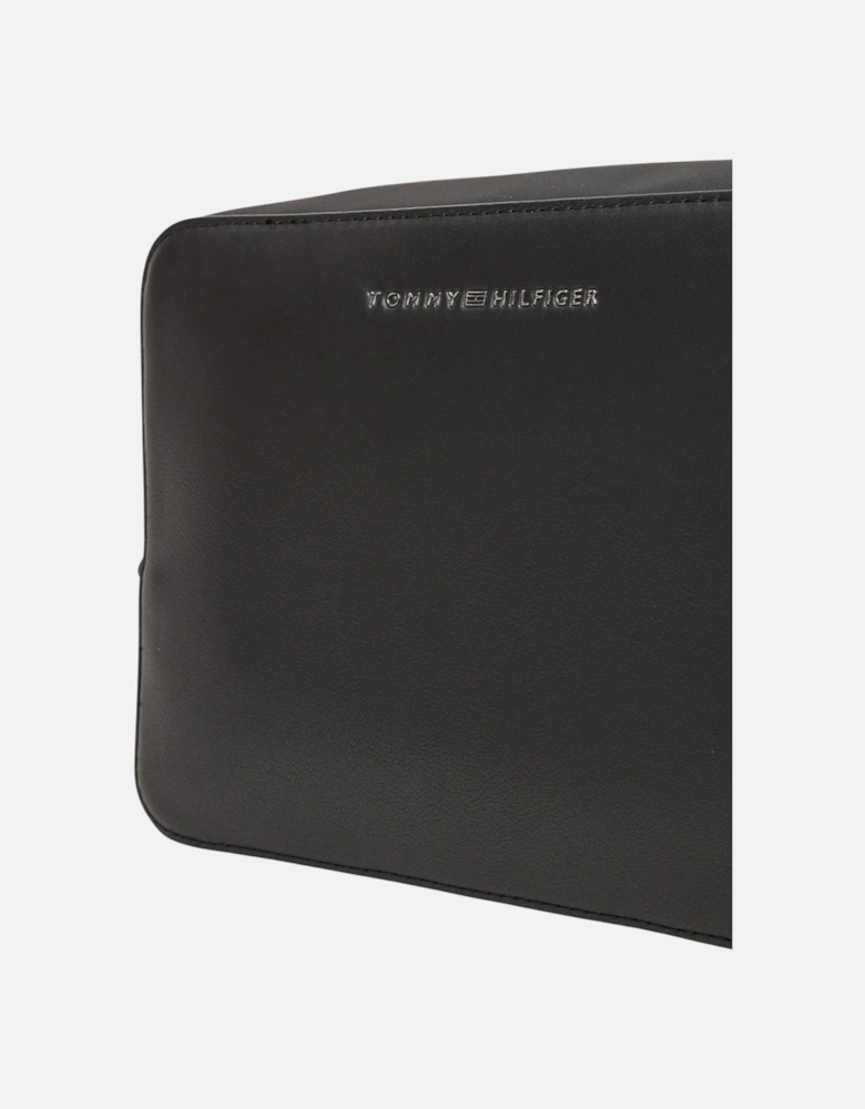 Zip Fastening Polyurethane Bag with Inside Pockets