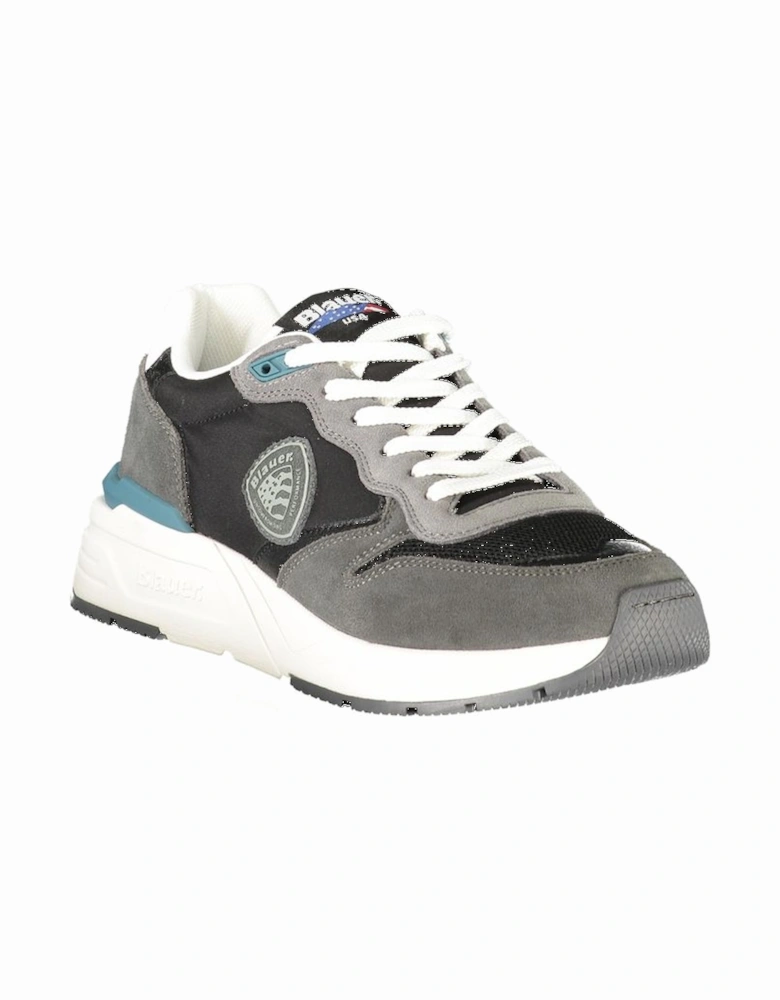 Dynamic Sporty Leather Sneaker with Contrasting Details