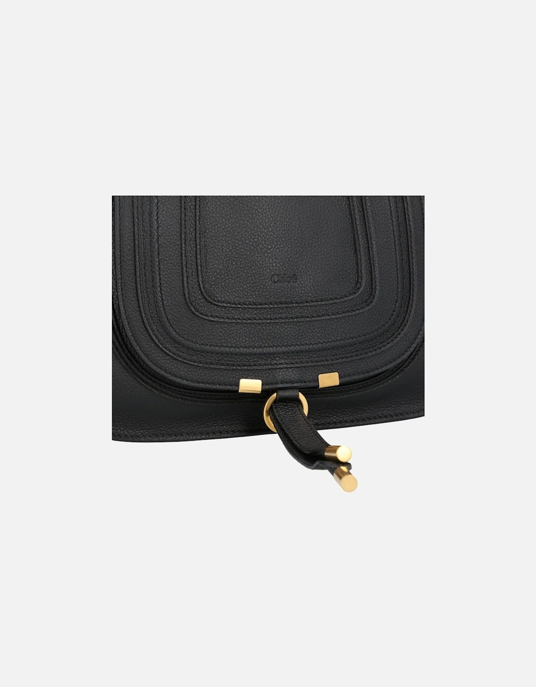 Elegant Leather Handbag with Versatile Carrying Options and Secure Zip Closure