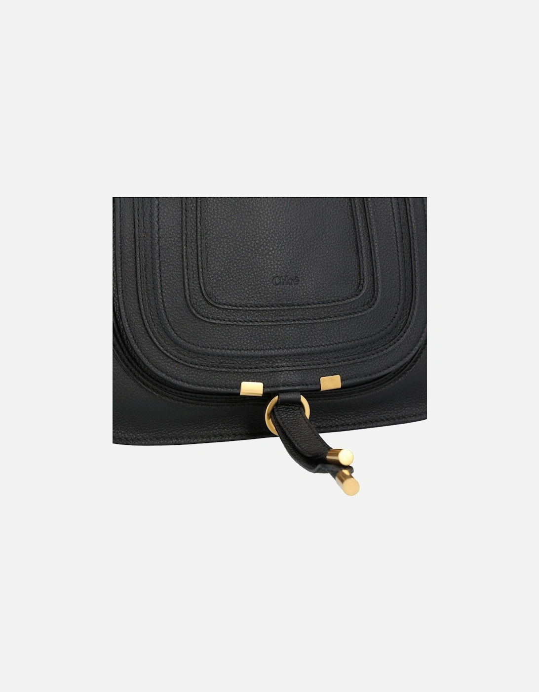 Elegant Leather Handbag with Versatile Carrying Options and Secure Zip Closure