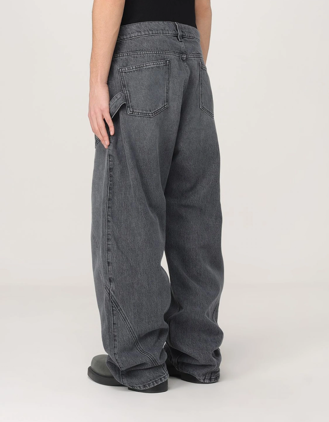 Loose Fit Jeans