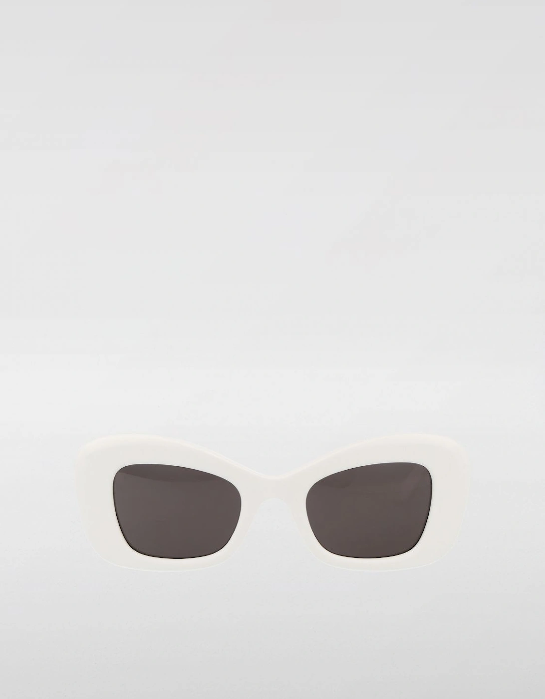 AM0434S 005 CatEye Sunglasses