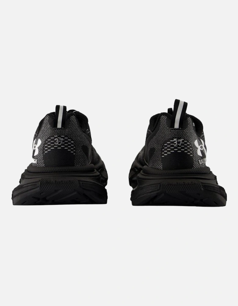 Polyurethane Lace-Up Round Toe Sneakers